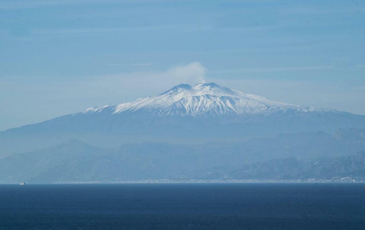 Il Tuo Letto Sullo Stretto Bed and Breakfast Reggio di Calabria Exteriör bild